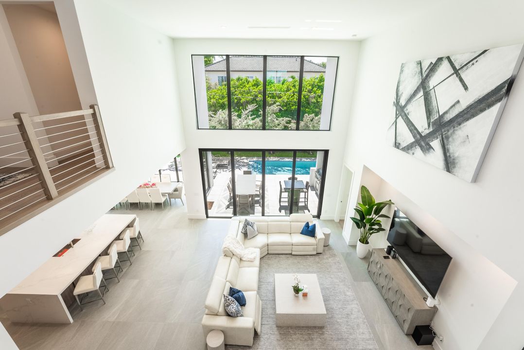 For Sale: $5,500,000 (5 beds, 5 baths, 5446 Square Feet)