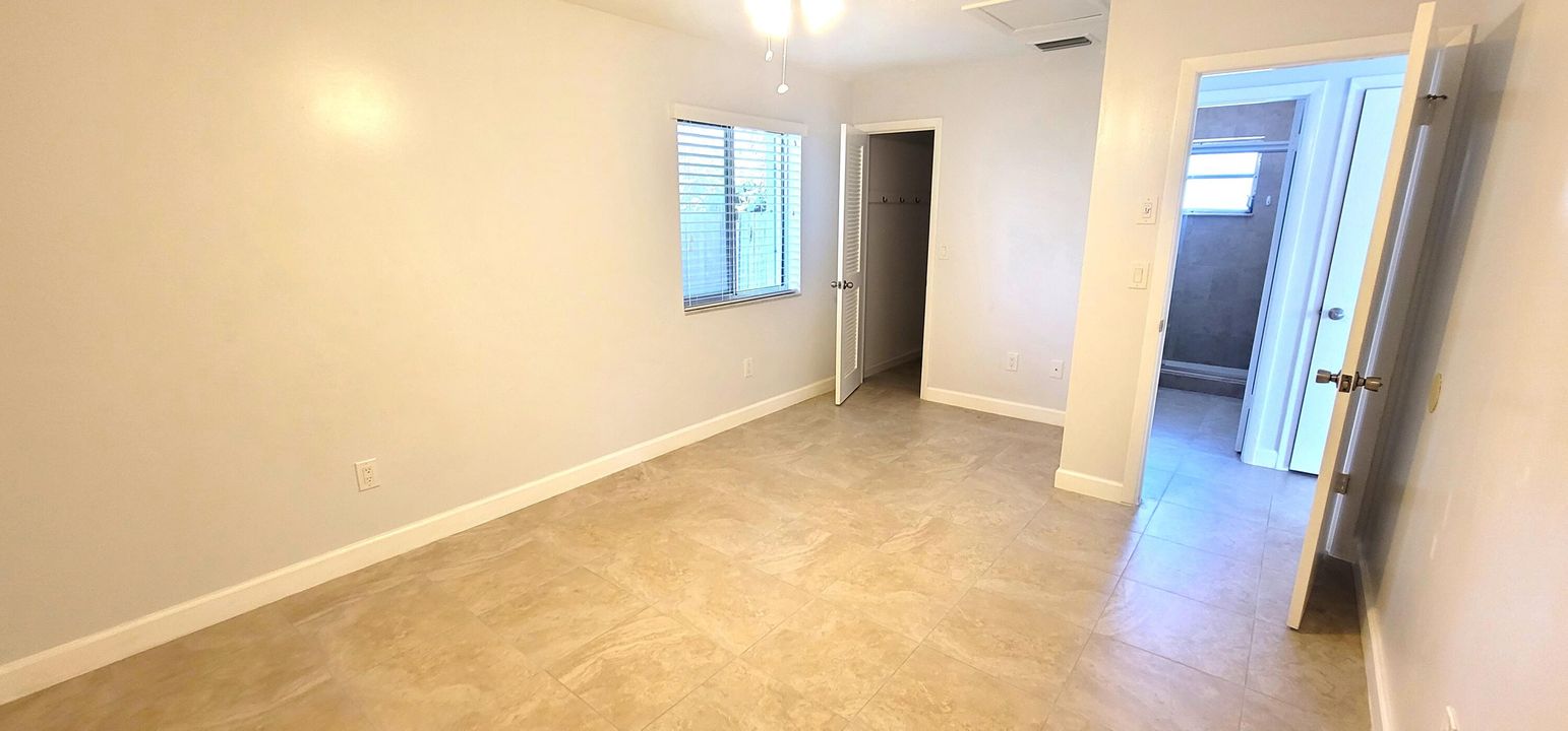 For Rent: $1,700 (1 beds, 1 baths, 676 Square Feet)