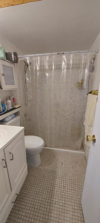 Active With Contract: $135,000 (2 beds, 2 baths, 790 Square Feet)