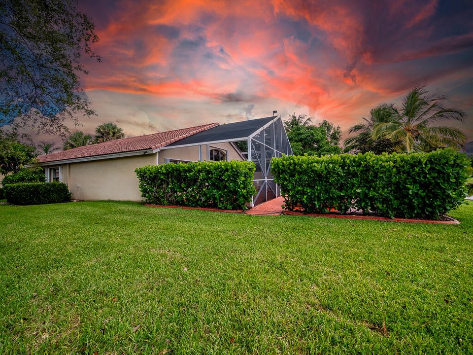 For Sale: $525,000 (3 beds, 2 baths, 1866 Square Feet)