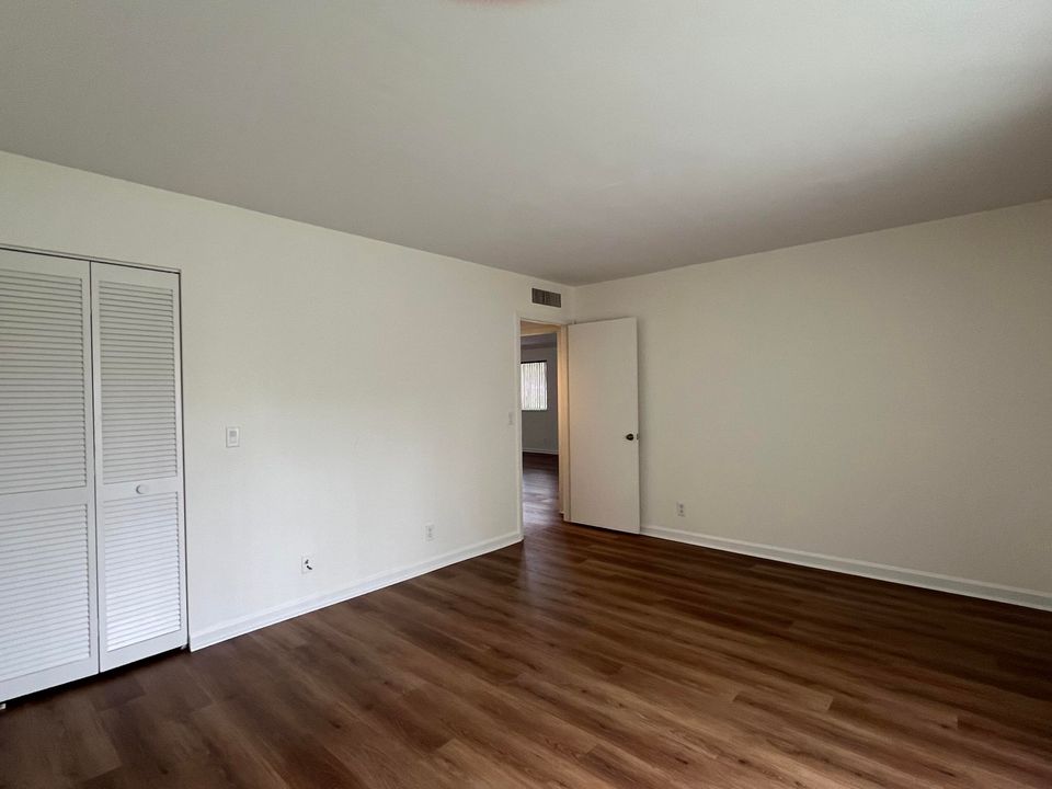 For Rent: $3,500 (2 beds, 2 baths, 1366 Square Feet)