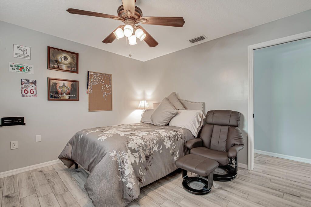 Active With Contract: $415,000 (3 beds, 2 baths, 1652 Square Feet)
