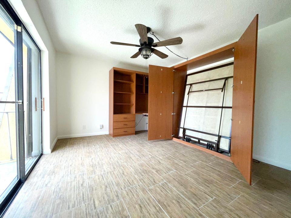 For Rent: $2,500 (2 beds, 2 baths, 1232 Square Feet)