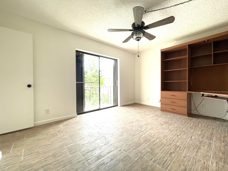 For Rent: $2,500 (2 beds, 2 baths, 1232 Square Feet)