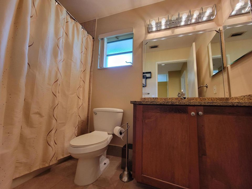 For Sale: $310,000 (2 beds, 2 baths, 1500 Square Feet)