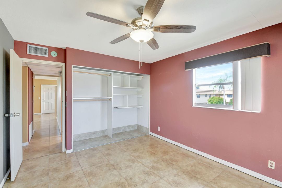 For Sale: $115,000 (2 beds, 2 baths, 880 Square Feet)