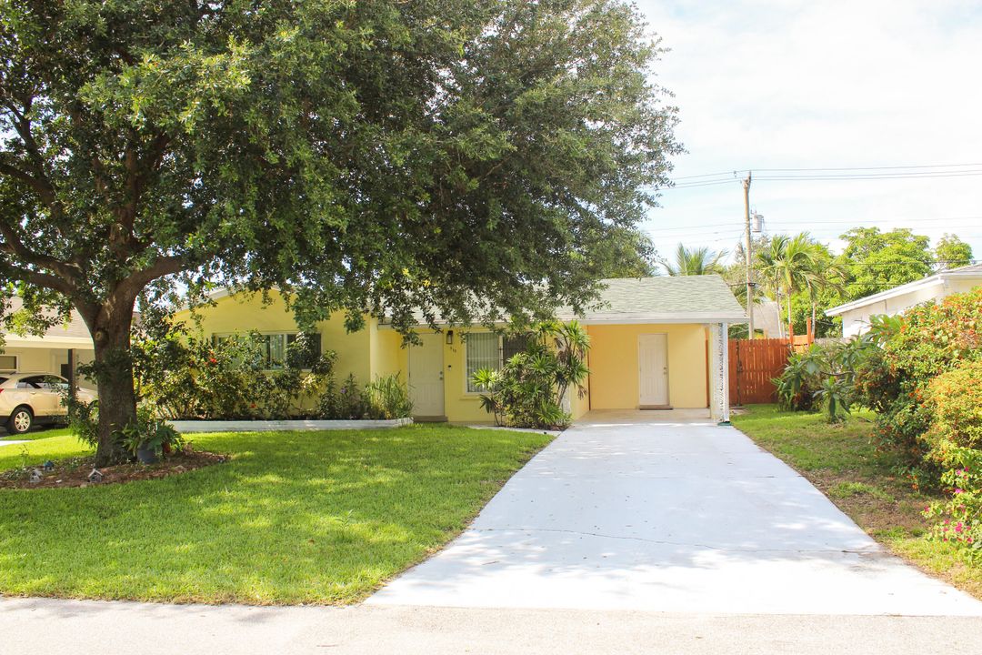 For Sale: $449,000 (2 beds, 2 baths, 1008 Square Feet)