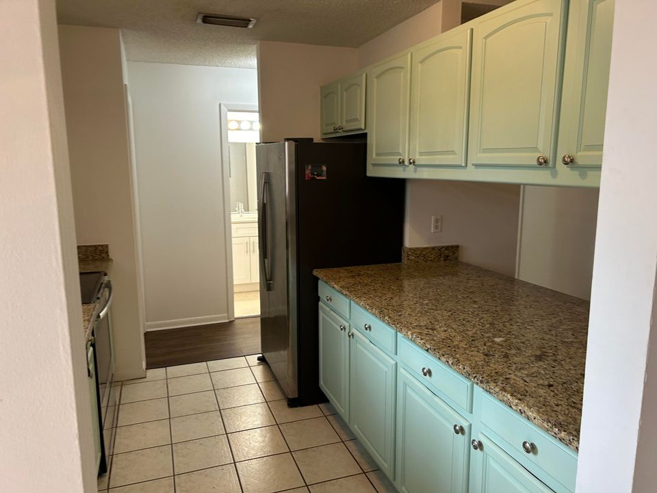 For Rent: $2,600 (2 beds, 2 baths, 1154 Square Feet)