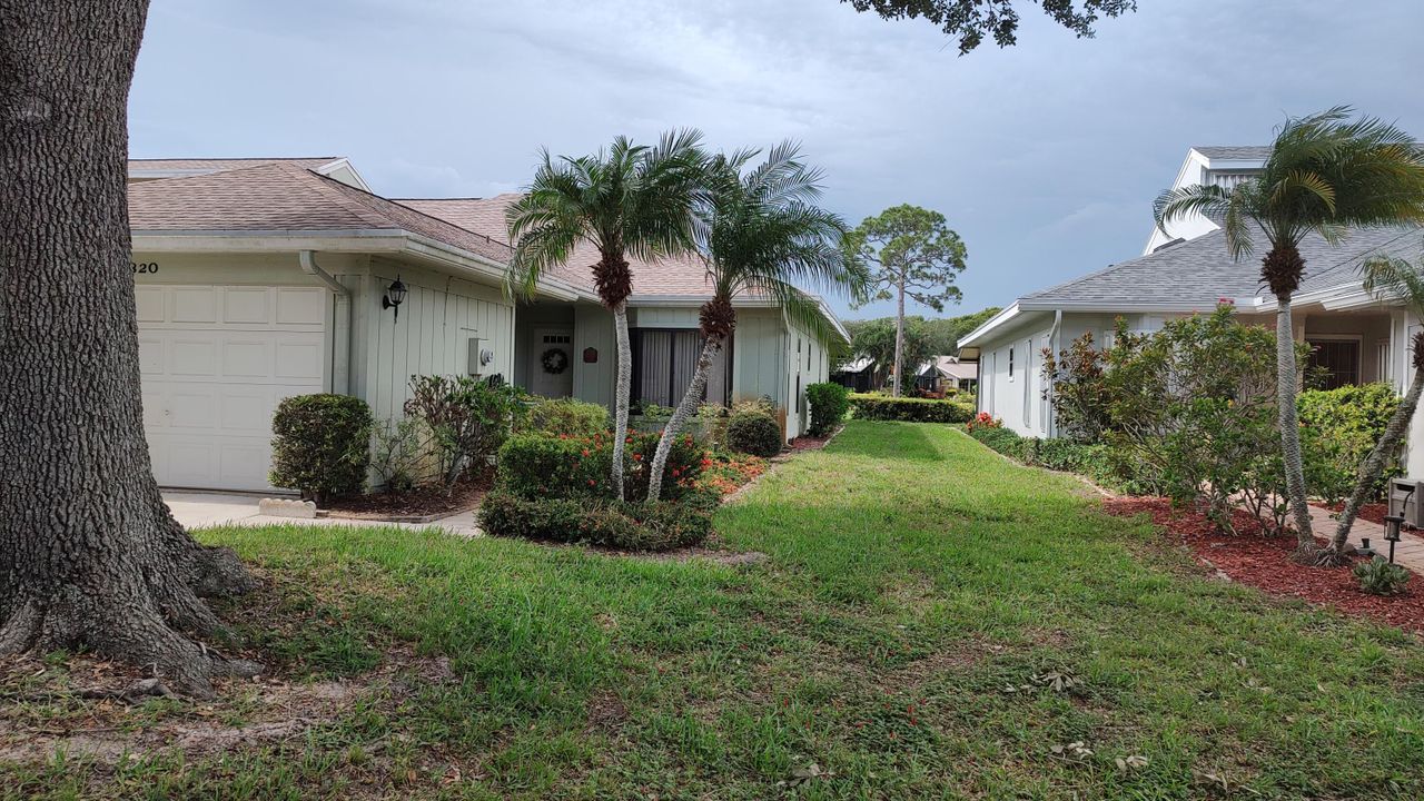 For Sale: $399,000 (2 beds, 2 baths, 1396 Square Feet)