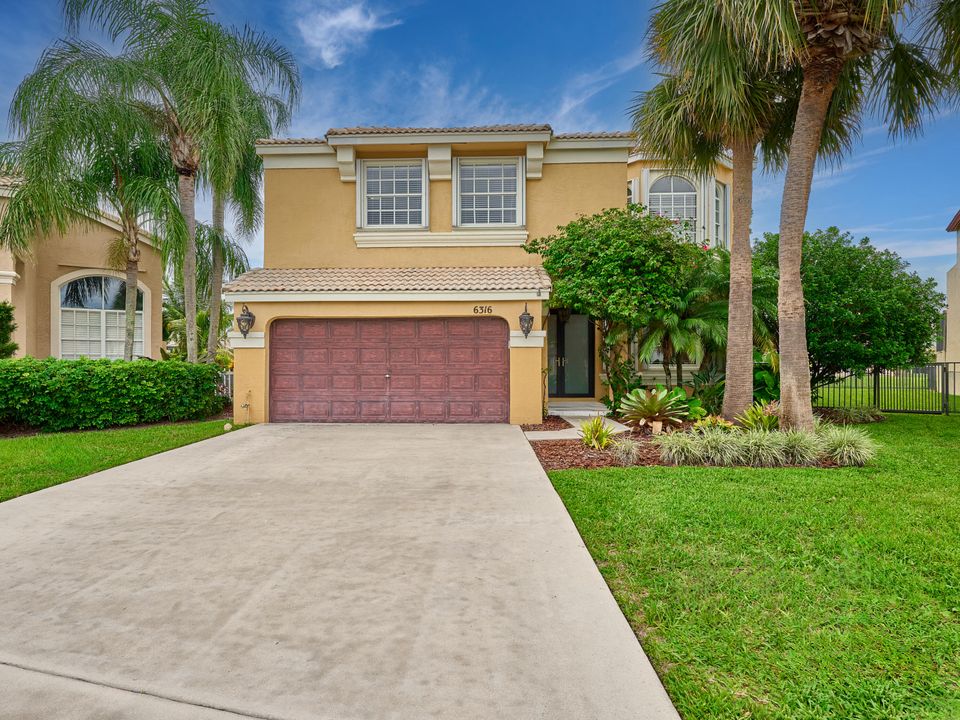 For Sale: $839,900 (5 beds, 2 baths, 3161 Square Feet)