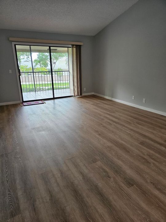 For Rent: $2,500 (2 beds, 2 baths, 1600 Square Feet)
