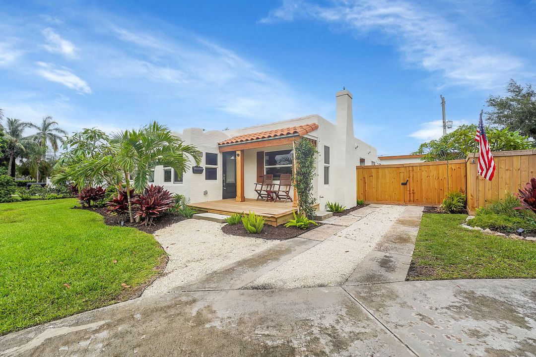 For Sale: $789,000 (4 beds, 3 baths, 2134 Square Feet)