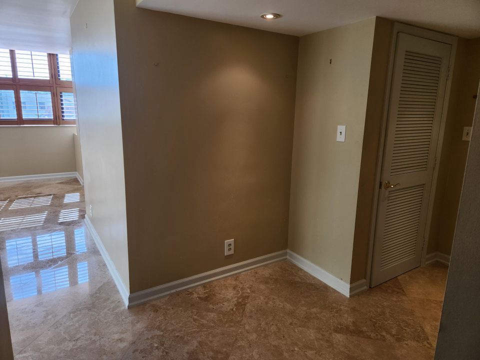 For Rent: $3,800 (2 beds, 2 baths, 1125 Square Feet)