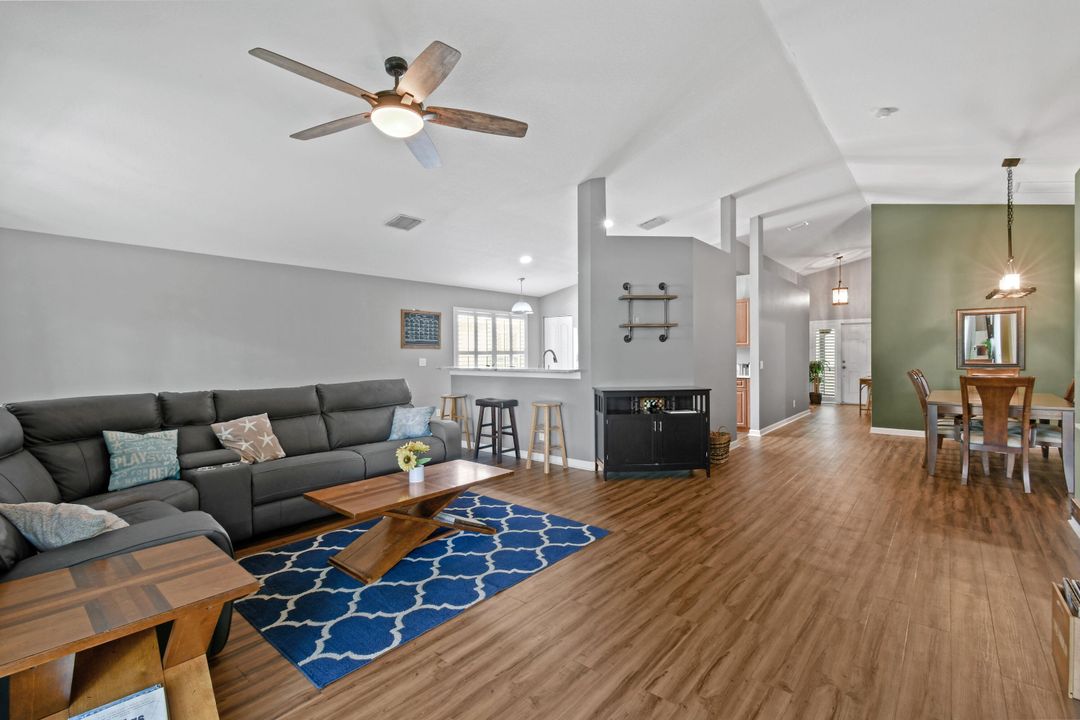For Sale: $499,000 (3 beds, 2 baths, 1936 Square Feet)