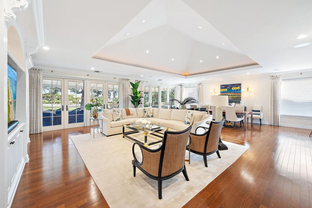 Active With Contract: $3,495,000 (3 beds, 3 baths, 3981 Square Feet)