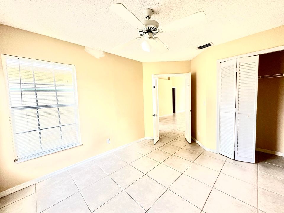 For Rent: $3,300 (3 beds, 2 baths, 1200 Square Feet)