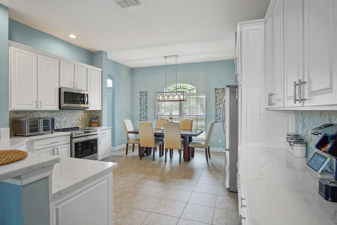For Sale: $529,000 (4 beds, 2 baths, 1883 Square Feet)