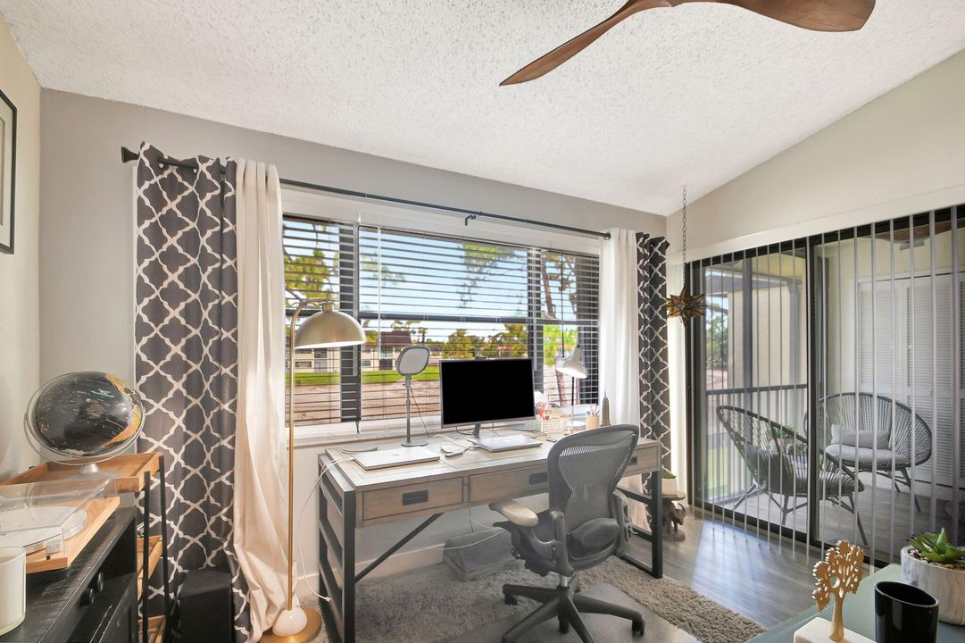 For Sale: $285,000 (2 beds, 2 baths, 1186 Square Feet)