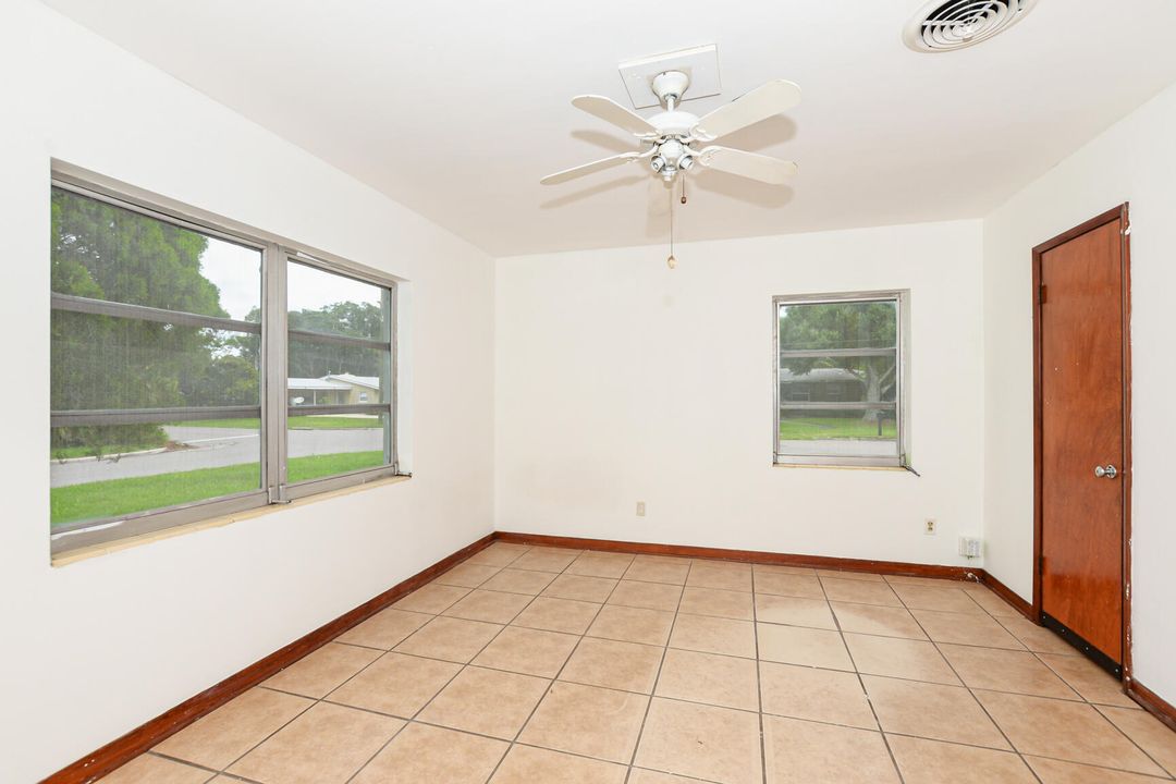 For Sale: $245,000 (3 beds, 1 baths, 1389 Square Feet)