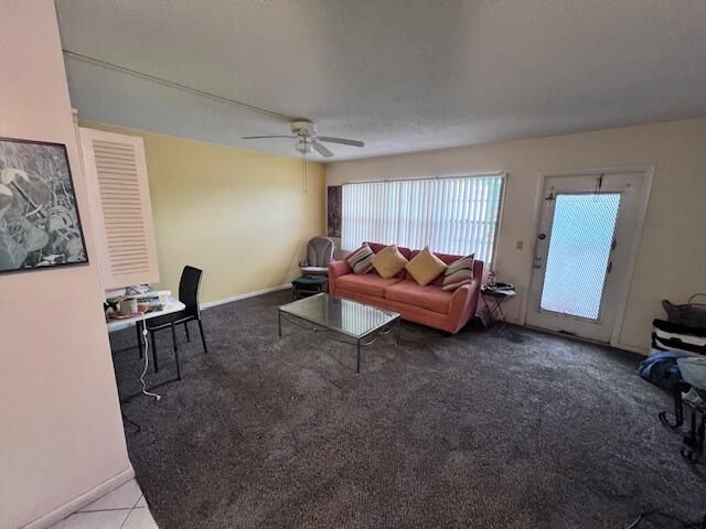 For Rent: $1,450 (1 beds, 1 baths, 720 Square Feet)