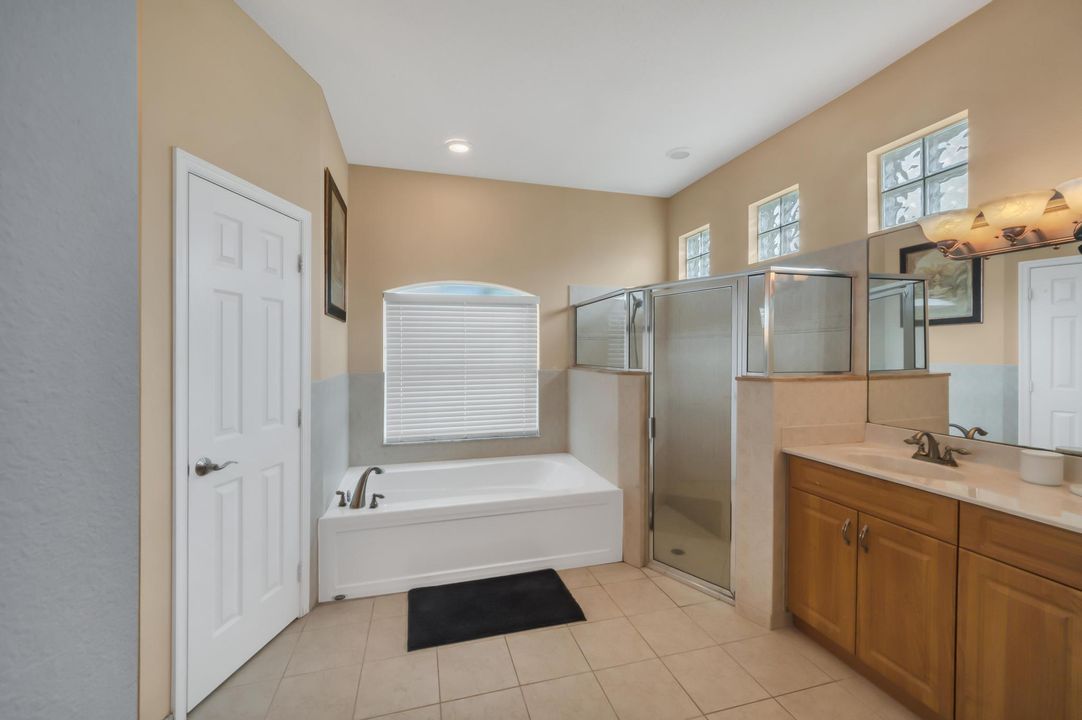 For Sale: $389,900 (3 beds, 2 baths, 1729 Square Feet)