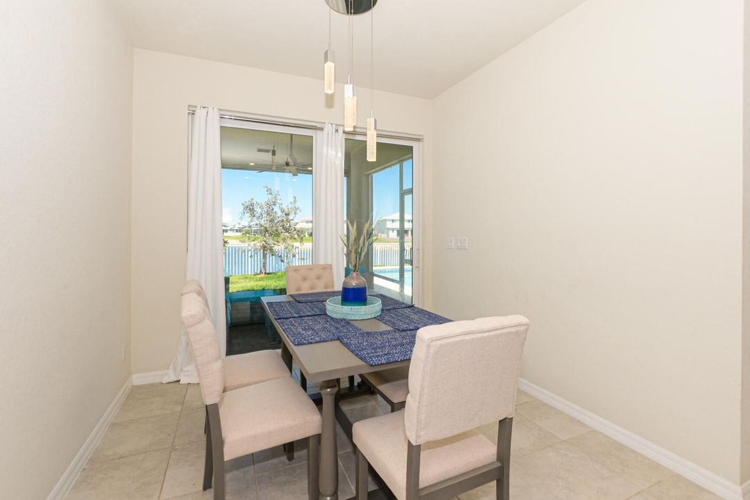 Active With Contract: $3,000 (3 beds, 2 baths, 1554 Square Feet)