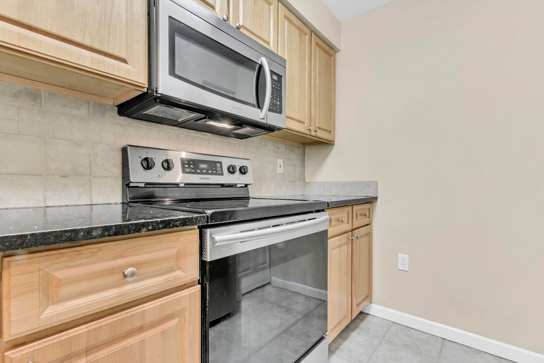 For Sale: $455,000 (3 beds, 2 baths, 1362 Square Feet)