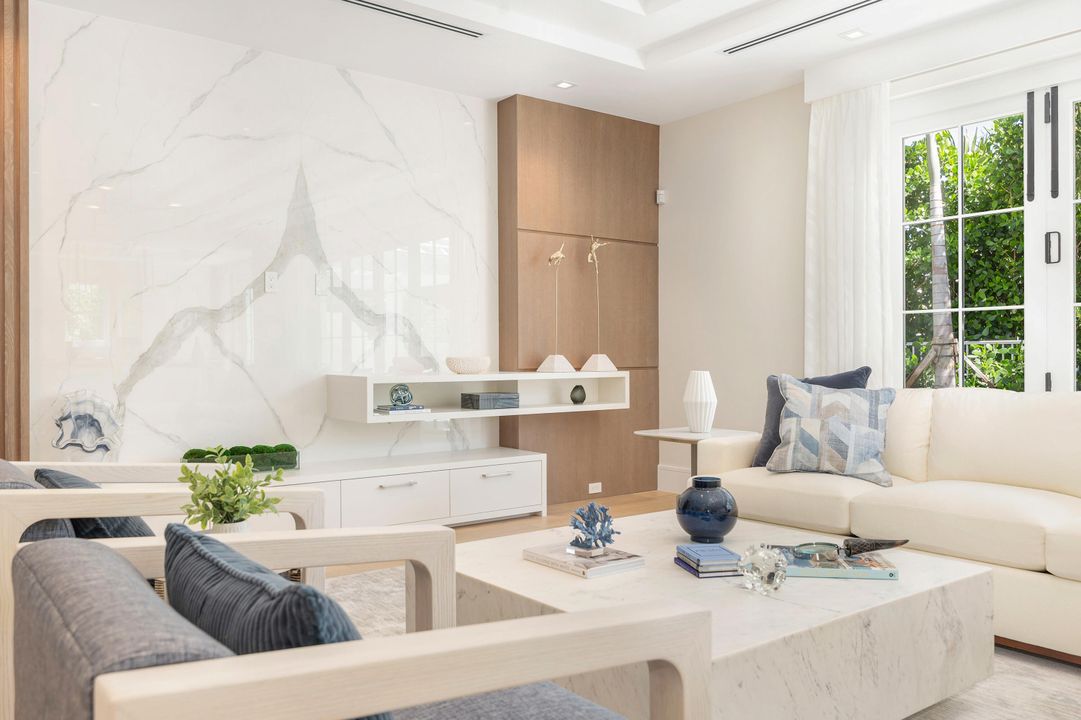 待售: $14,495,000 (4 贝兹, 4 浴室, 4001 平方英尺)