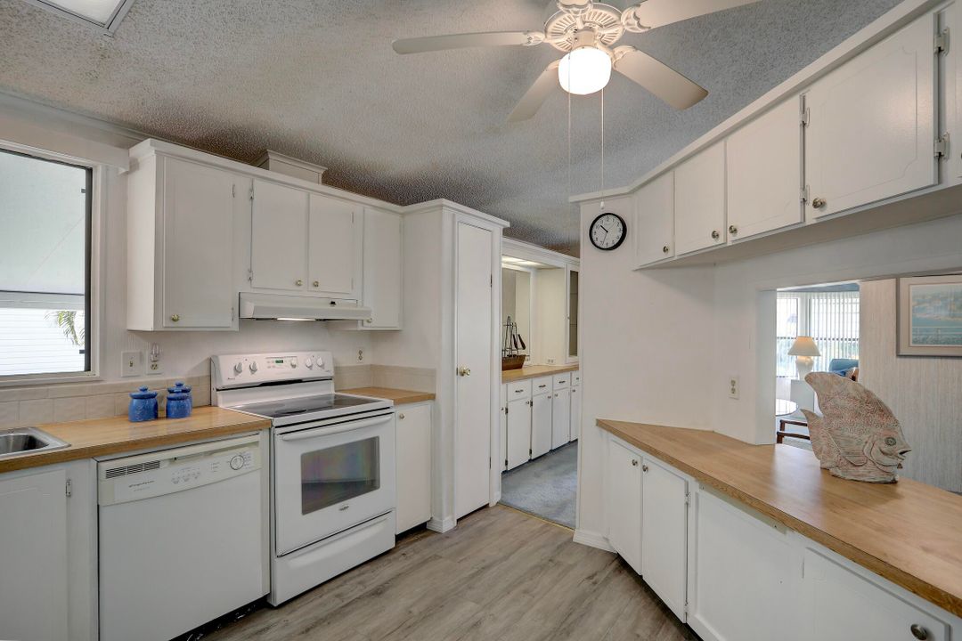 For Sale: $187,000 (2 beds, 2 baths, 1382 Square Feet)