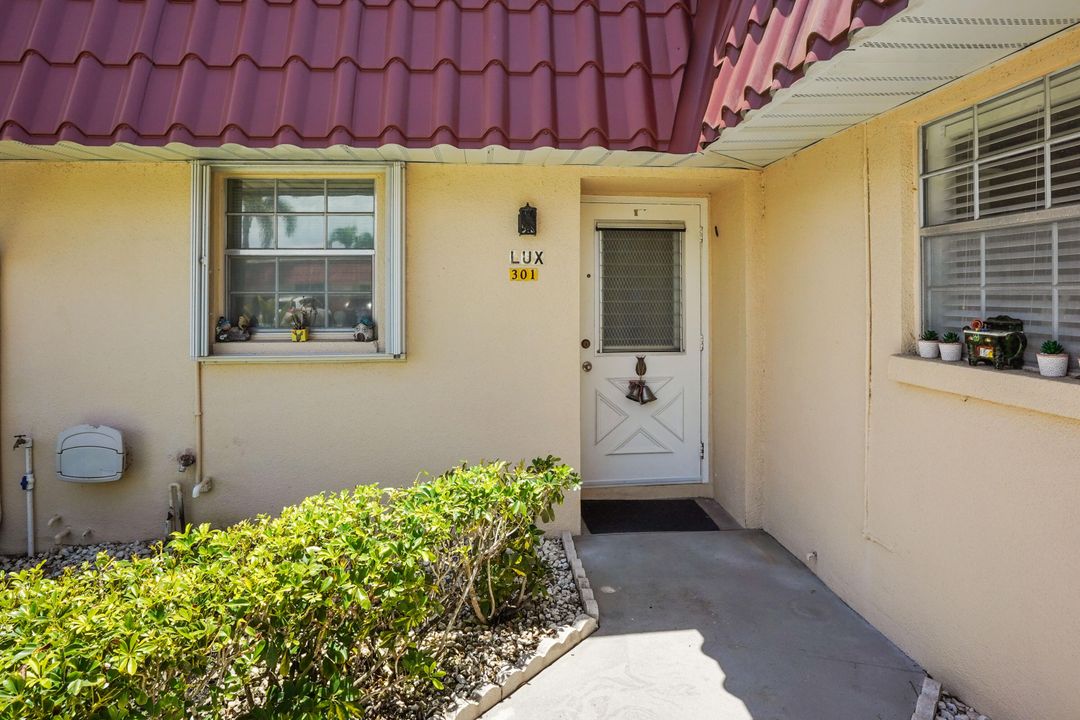 For Sale: $209,500 (2 beds, 2 baths, 1088 Square Feet)