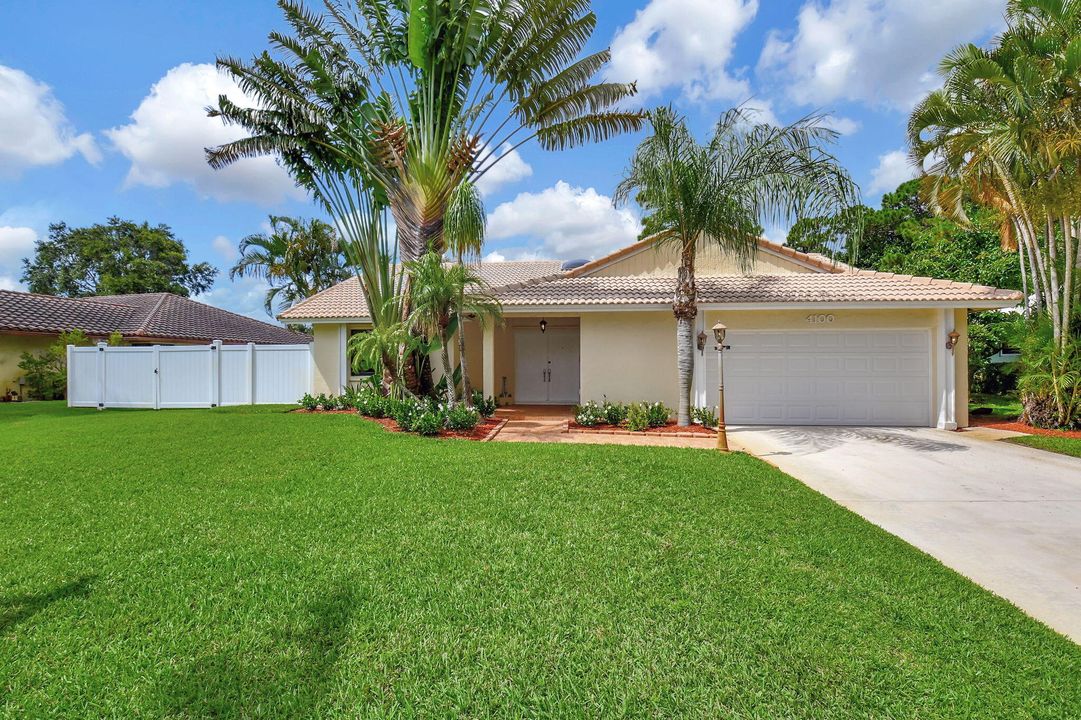 For Sale: $715,000 (3 beds, 2 baths, 1842 Square Feet)