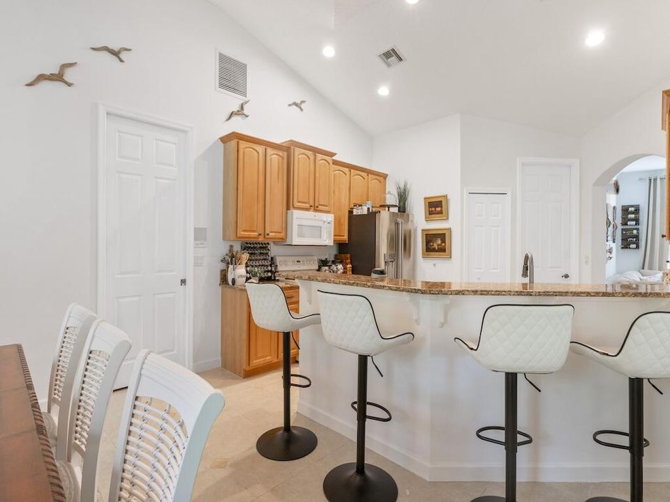 For Sale: $465,000 (3 beds, 2 baths, 1773 Square Feet)