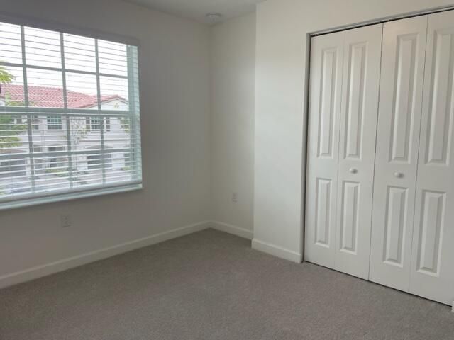 For Rent: $3,300 (4 beds, 2 baths, 2227 Square Feet)