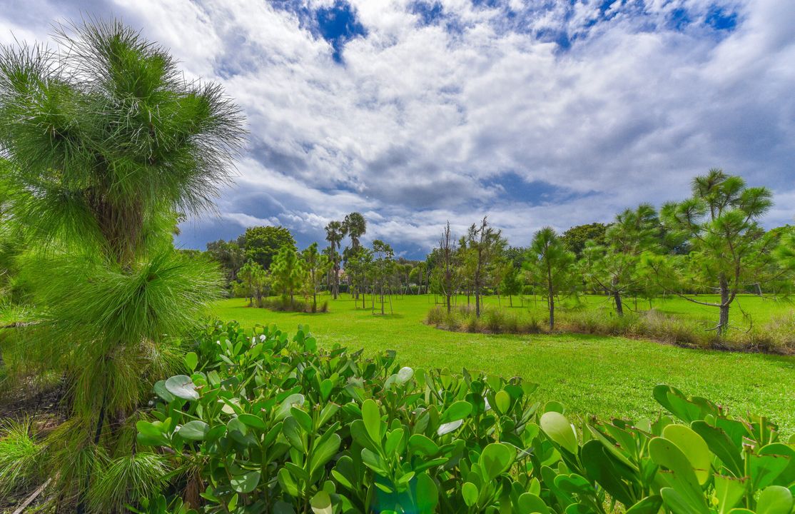 For Sale: $828,000 (3 beds, 3 baths, 1744 Square Feet)