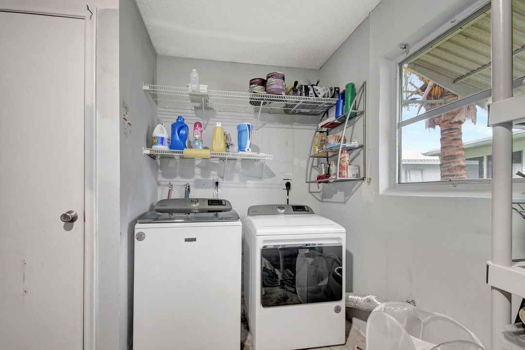 For Sale: $360,000 (2 beds, 2 baths, 1624 Square Feet)