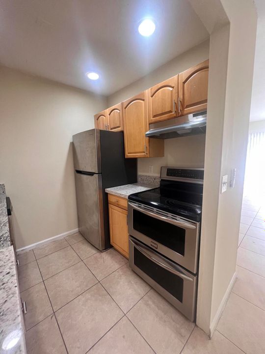 For Rent: $1,600 (1 beds, 1 baths, 625 Square Feet)