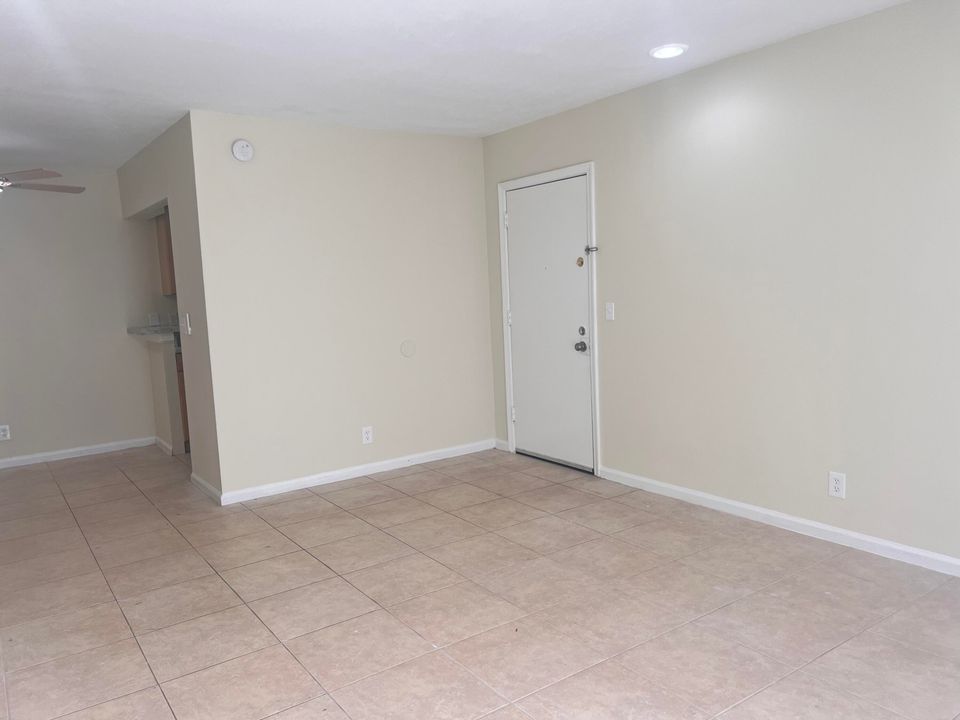 For Rent: $1,600 (1 beds, 1 baths, 625 Square Feet)