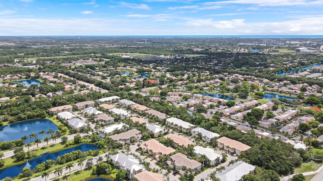 Active With Contract: $710,000 (3 beds, 3 baths, 2467 Square Feet)