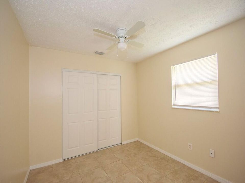 For Rent: $2,150 (2 beds, 2 baths, 1211 Square Feet)
