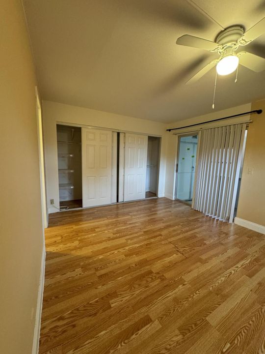 For Rent: $1,350 (1 beds, 1 baths, 720 Square Feet)