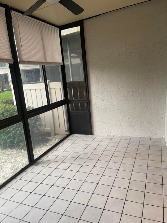 En Venta: $325,000 (2 camas, 2 baños, 1244 Pies cuadrados)