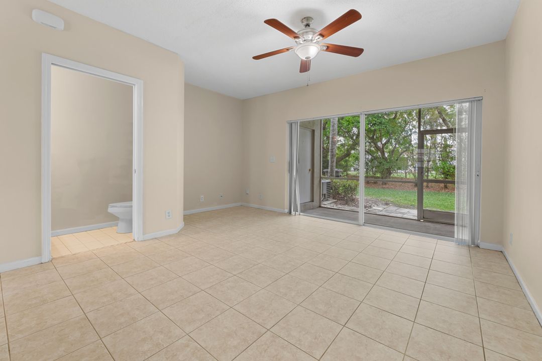 For Sale: $348,000 (2 beds, 2 baths, 1104 Square Feet)