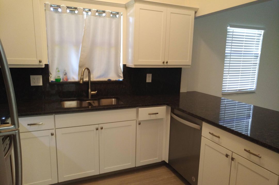 For Rent: $3,200 (2 beds, 2 baths, 1448 Square Feet)