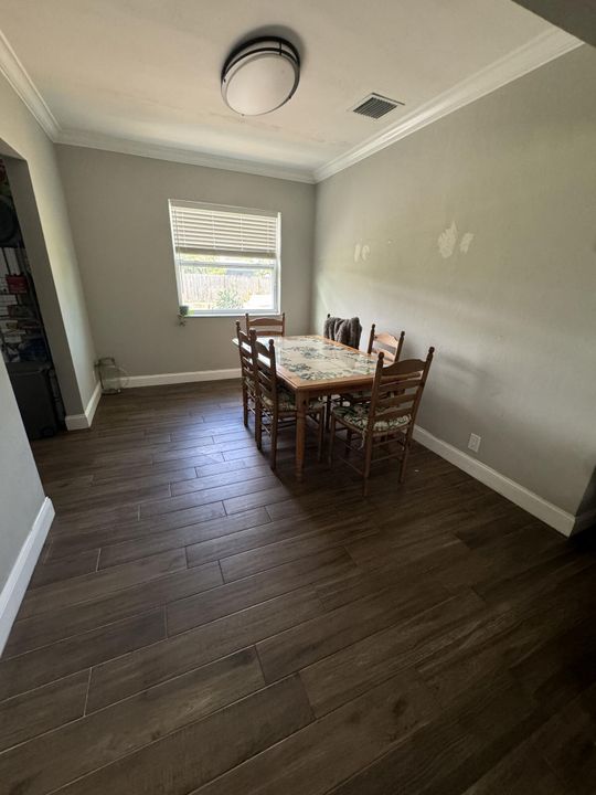 For Rent: $3,000 (3 beds, 2 baths, 1473 Square Feet)