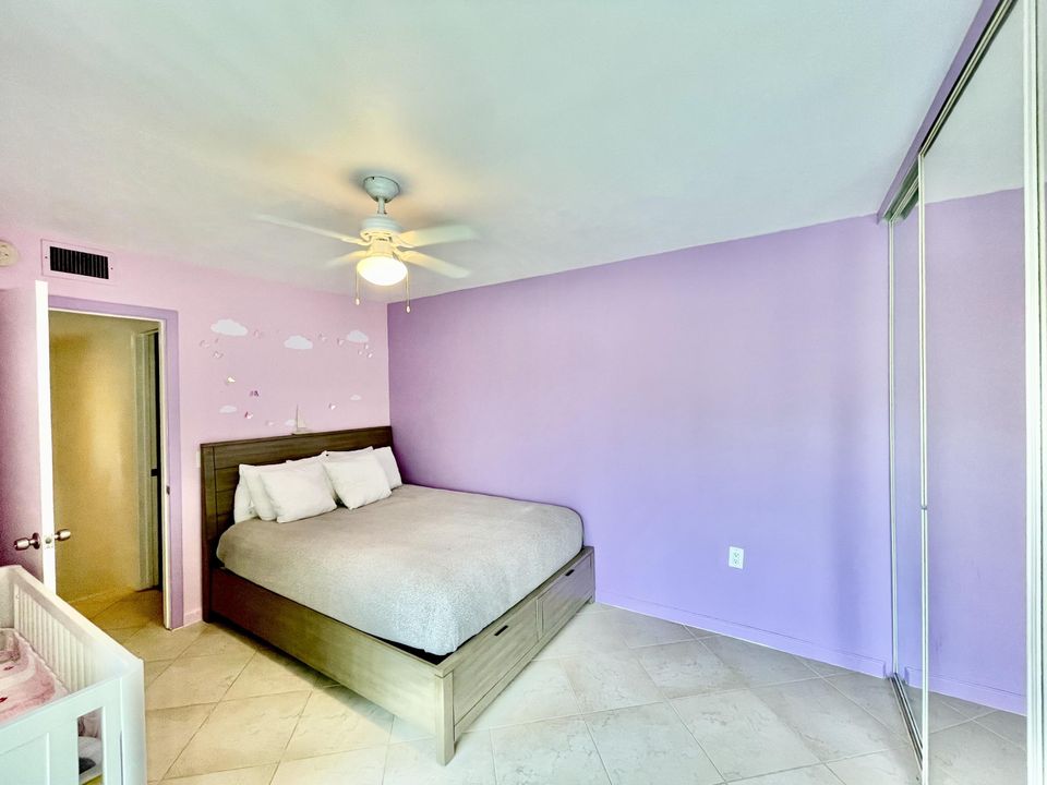 For Sale: $330,000 (2 beds, 2 baths, 1236 Square Feet)