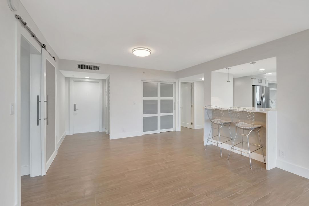 For Sale: $425,000 (2 beds, 2 baths, 1314 Square Feet)