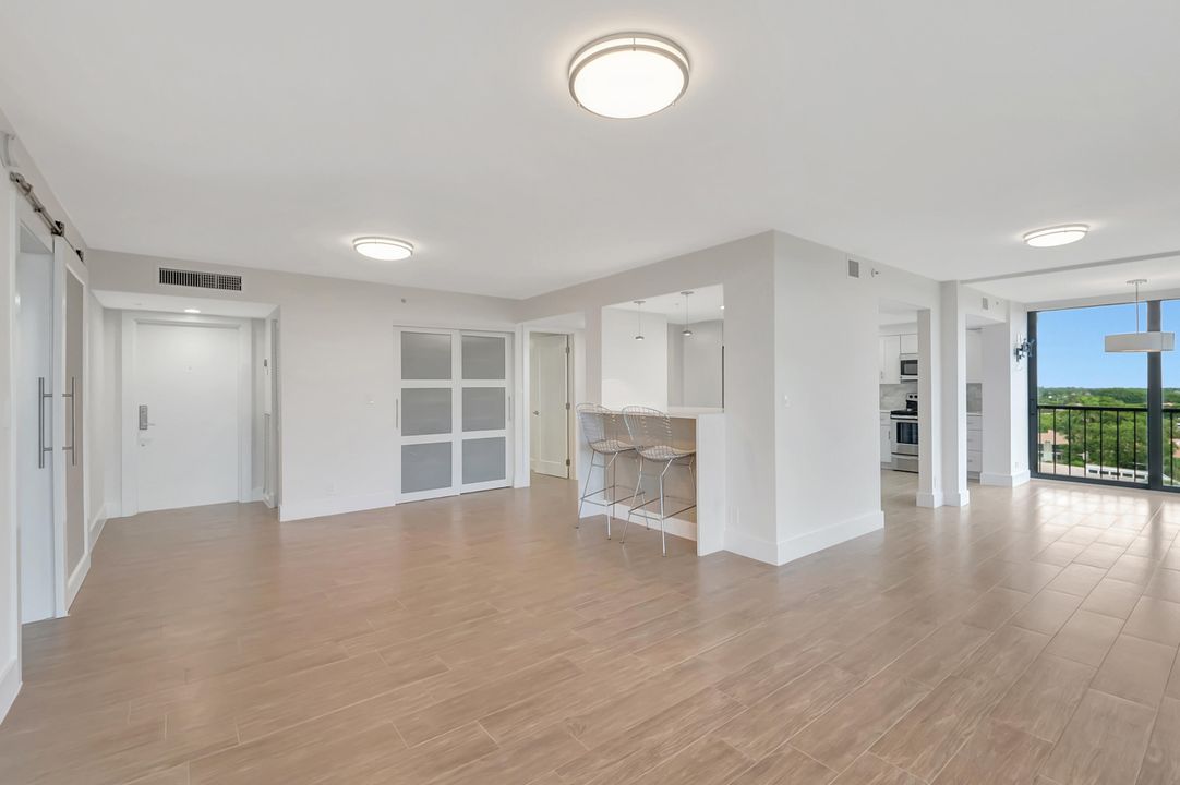For Sale: $425,000 (2 beds, 2 baths, 1314 Square Feet)