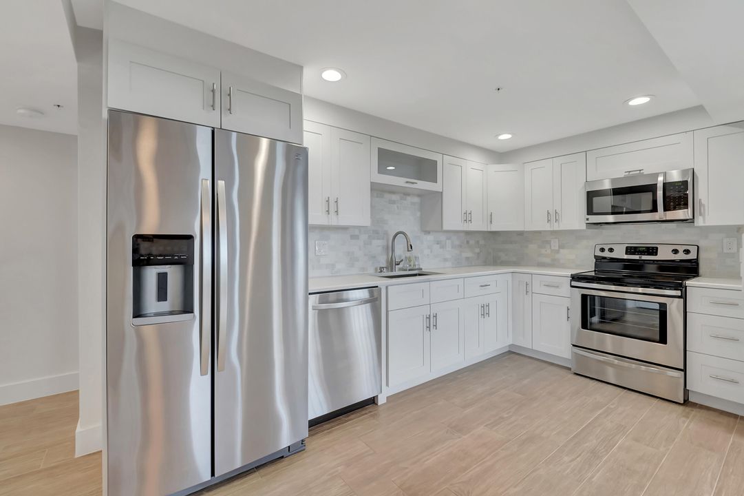 For Sale: $425,000 (2 beds, 2 baths, 1314 Square Feet)