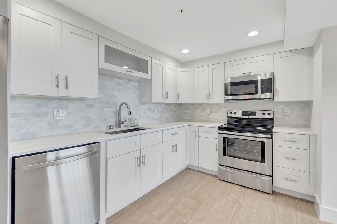 For Sale: $425,000 (2 beds, 2 baths, 1314 Square Feet)