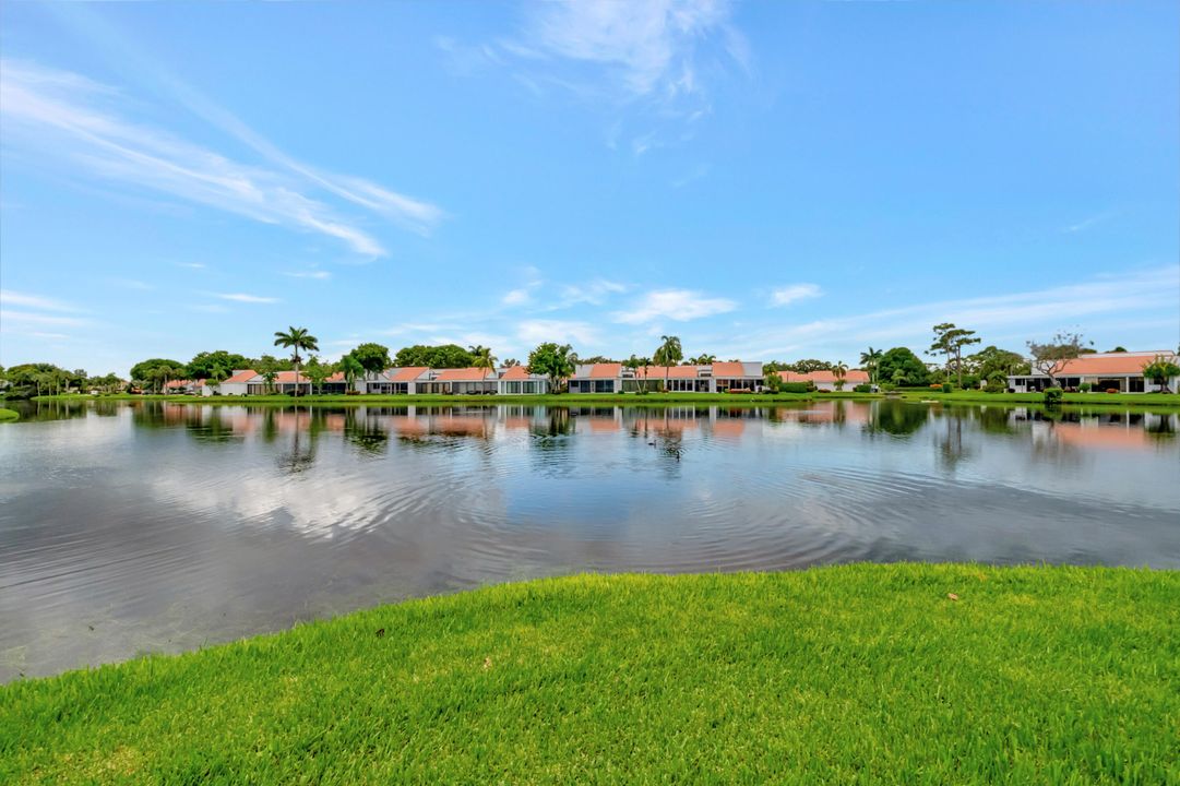 Active With Contract: $879,000 (3 beds, 2 baths, 1836 Square Feet)